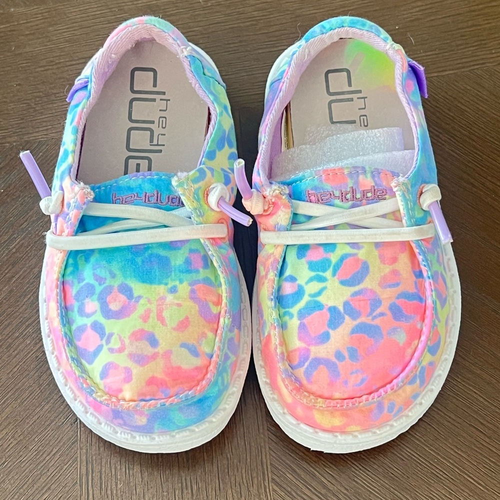 Hey Dude Wendy Flow Leopard Girls Shoes 7